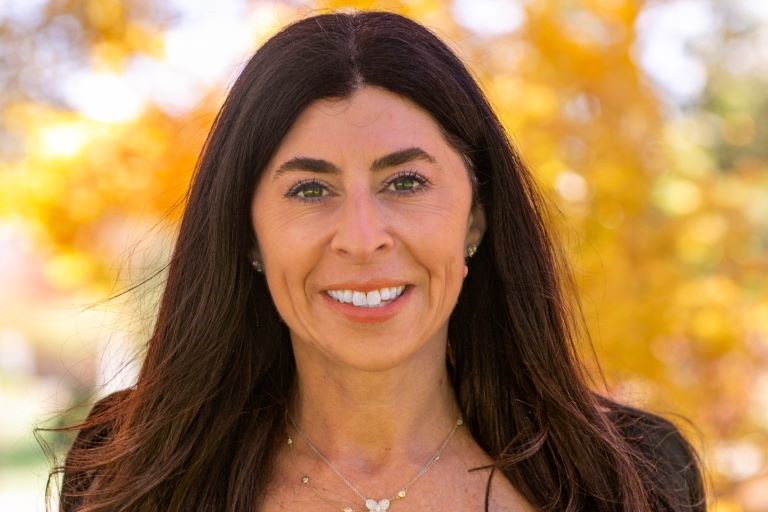 Headshot of Aryelle Lawrence.